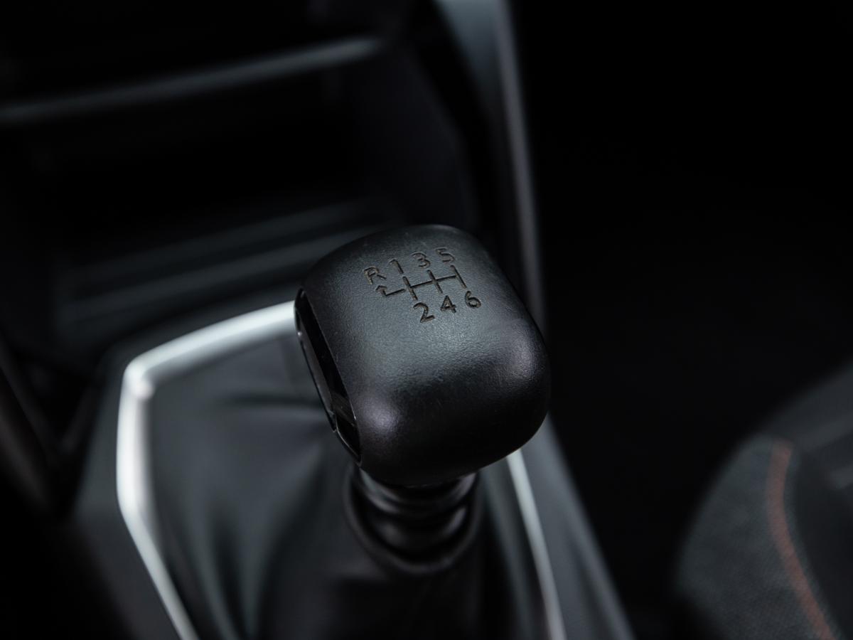 peugeot-208-2020-diesel-1499cc