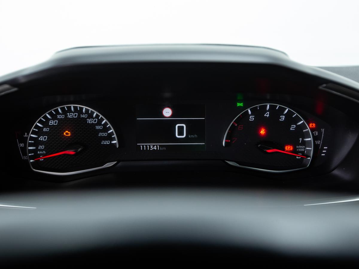 peugeot-208-2020-diesel-1499cc