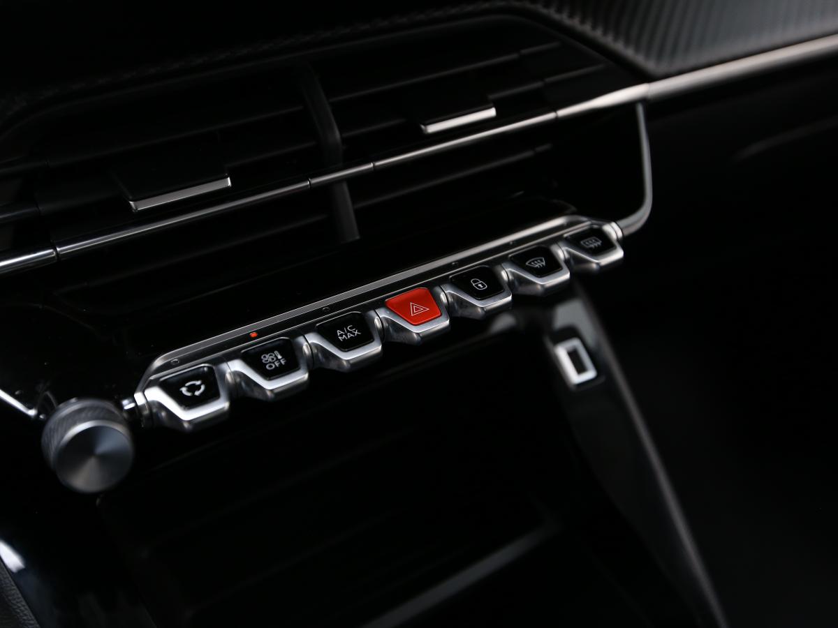 peugeot-208-2021-diesel-1499cc