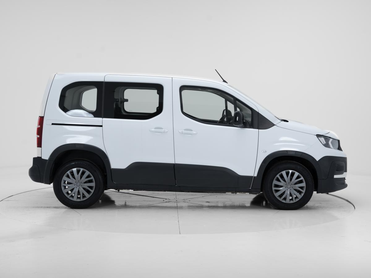 peugeot-rifter-2022-diesel-1499cc