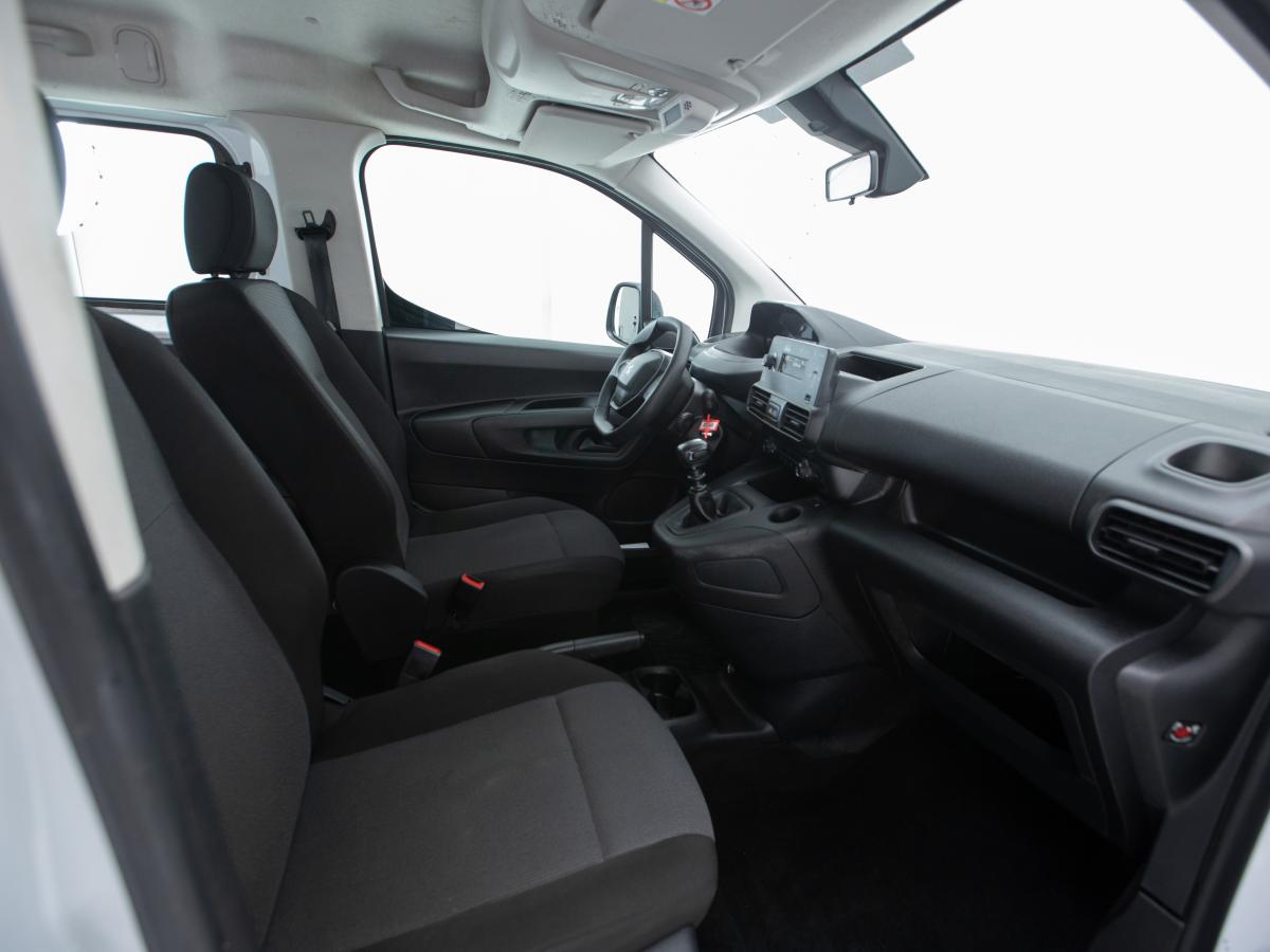 peugeot-rifter-2022-diesel-1499cc
