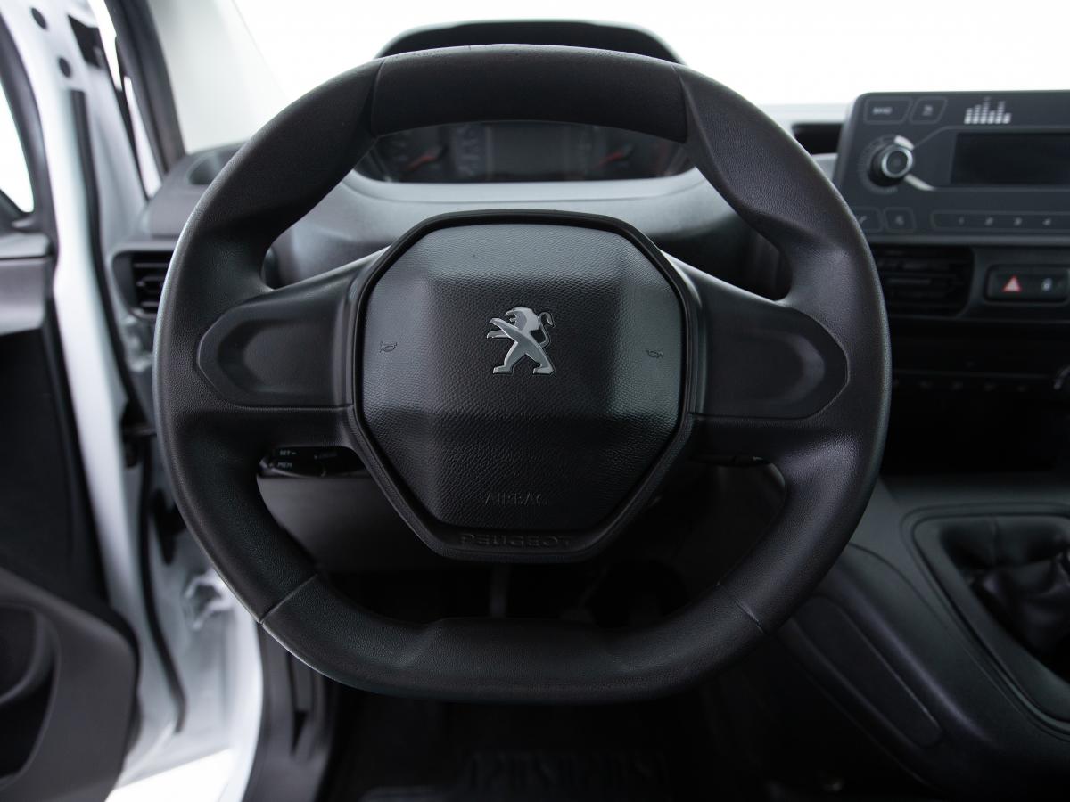 peugeot-rifter-2022-diesel-1499cc
