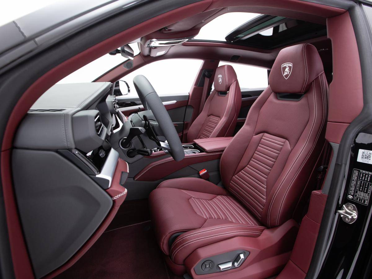 lamborghini-urus-2025-hibrido-a-gasolina-3996cc