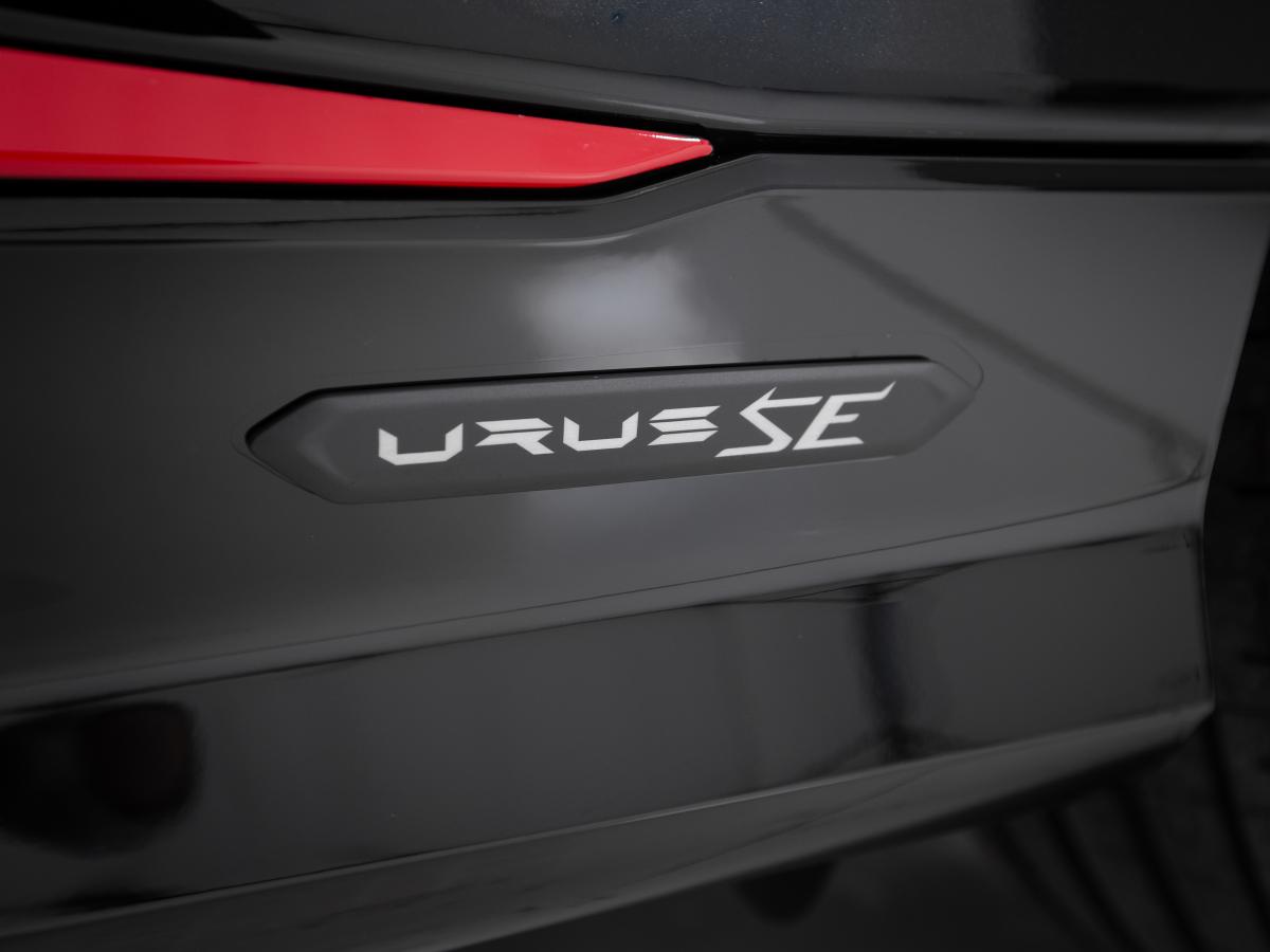 lamborghini-urus-2025-hibrido-a-gasolina-3996cc