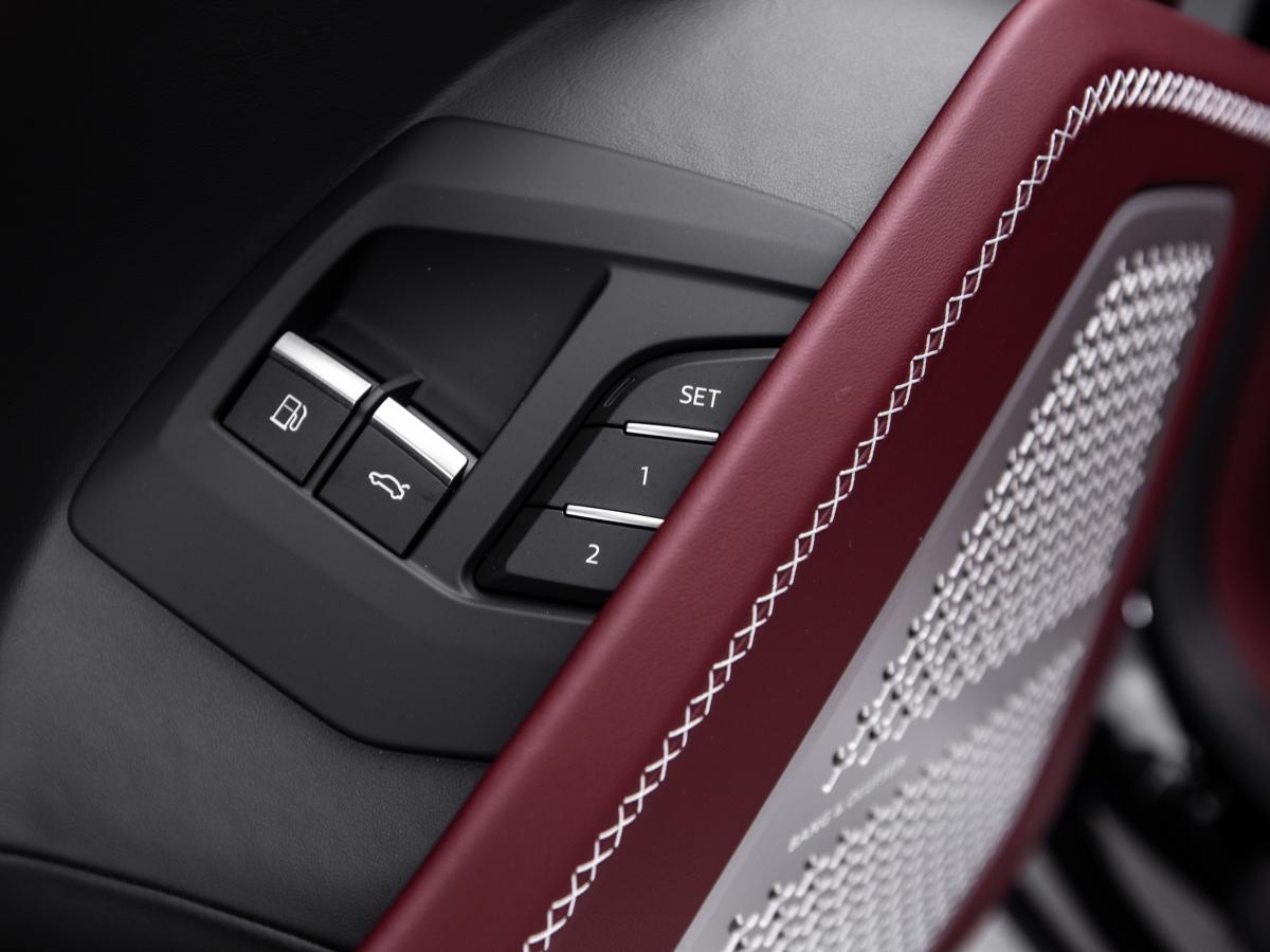 lamborghini-urus-2025-hibrido-a-gasolina-3996cc
