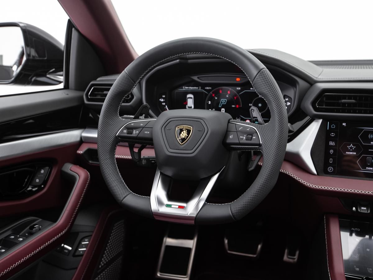 lamborghini-urus-2025-hibrido-a-gasolina-3996cc