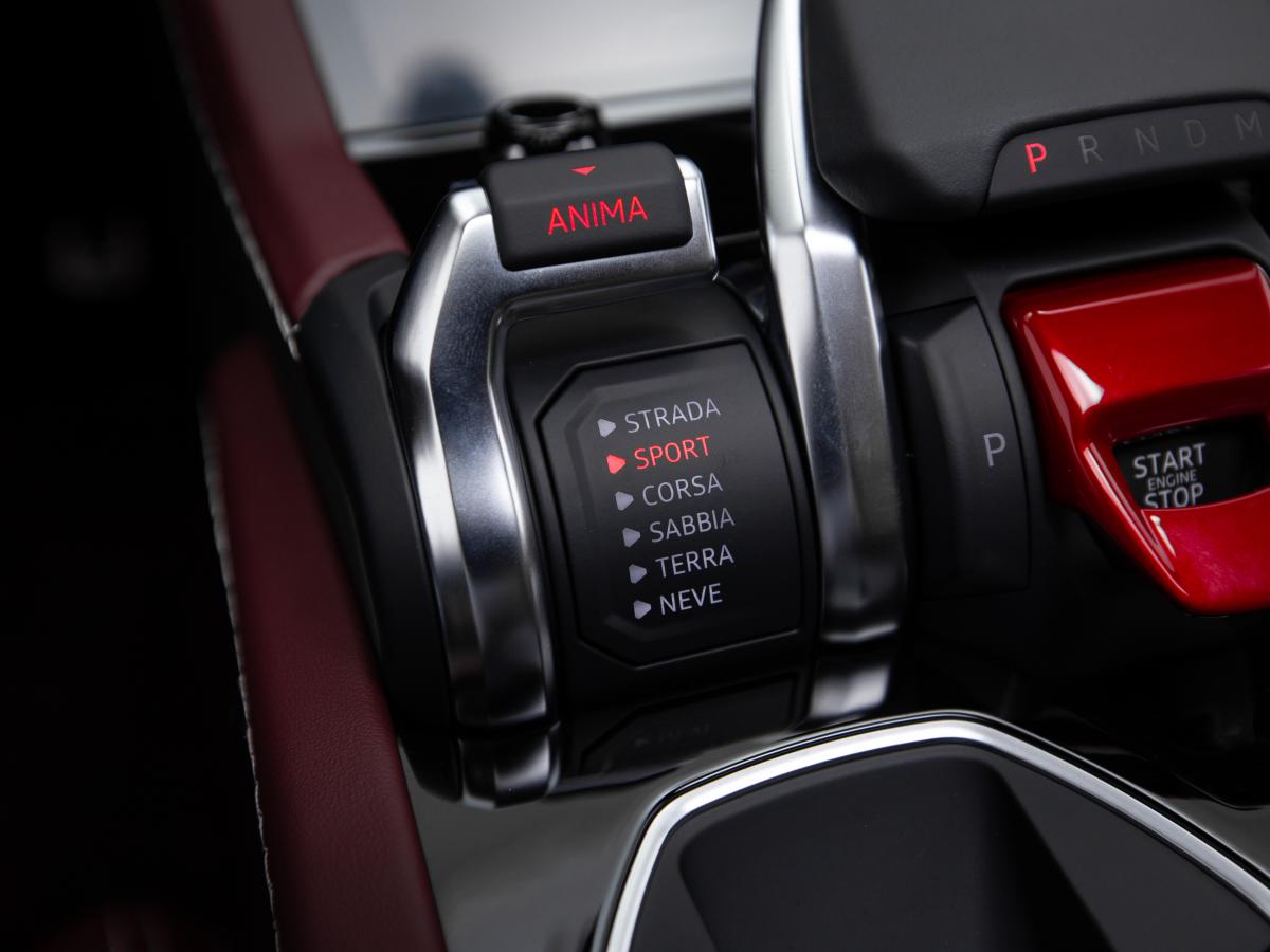 lamborghini-urus-2025-hibrido-a-gasolina-3996cc
