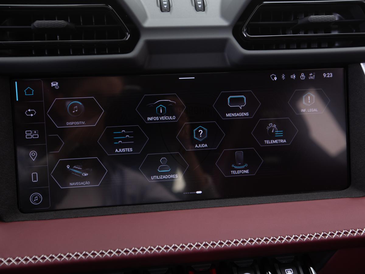 lamborghini-urus-2025-hibrido-a-gasolina-3996cc