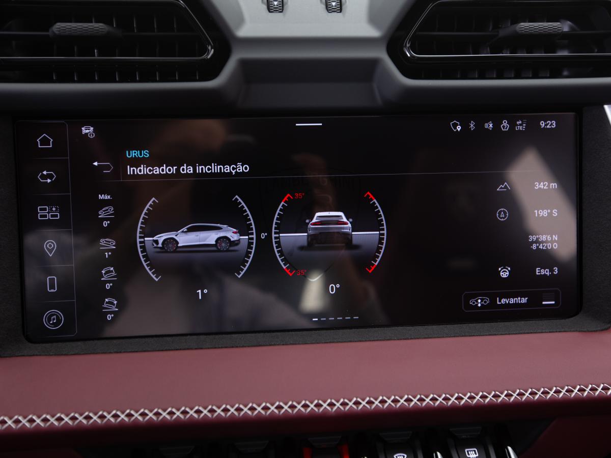lamborghini-urus-2025-hibrido-a-gasolina-3996cc