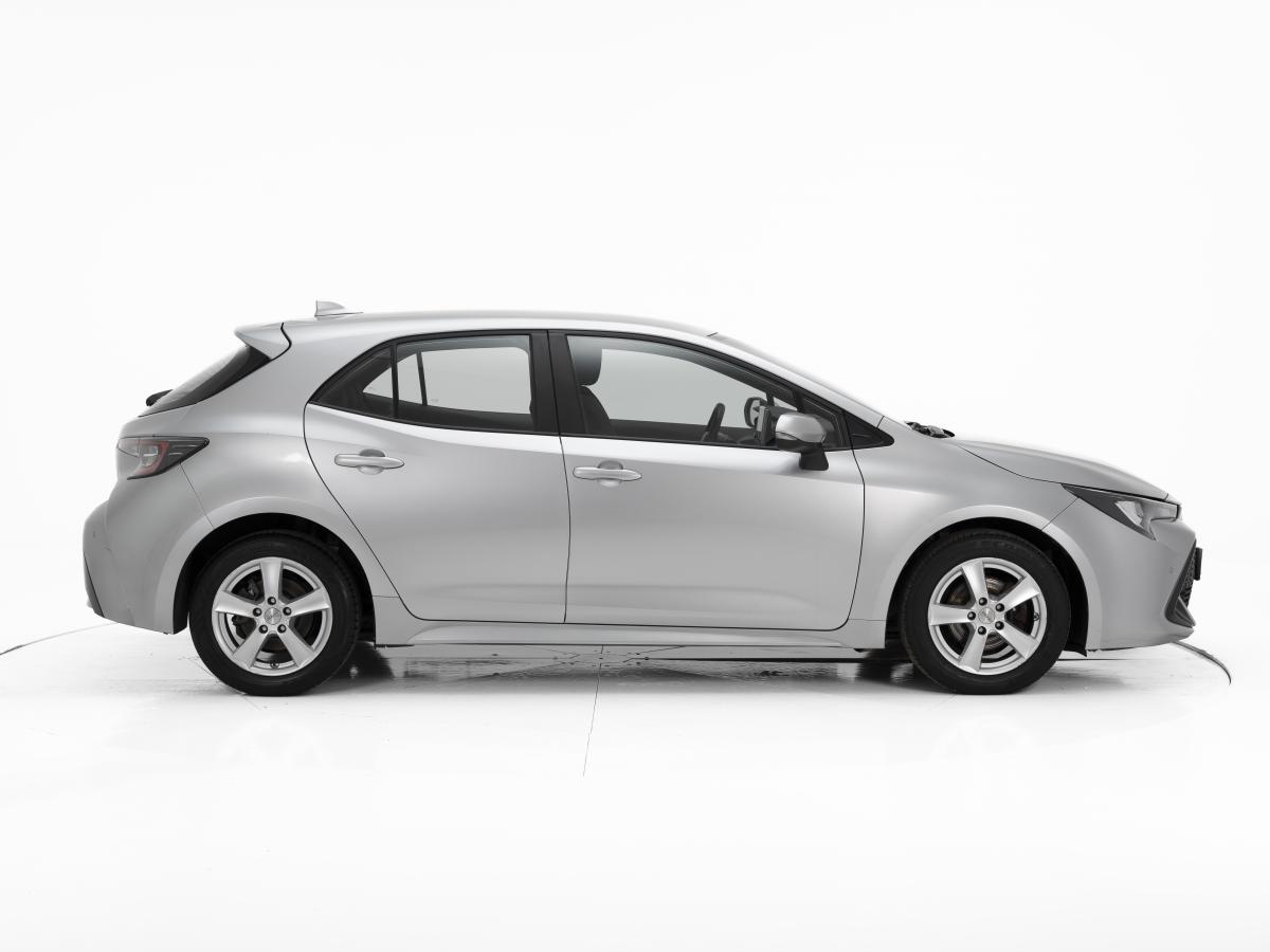 toyota-corolla-2022-hibrido-a-gasolina-1798cc