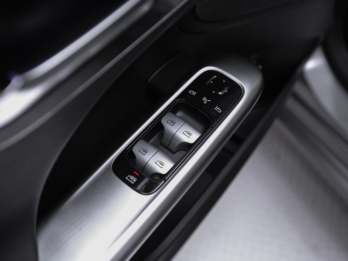 mercedes-benz-classe-c-2023-gasolina-1496cc
