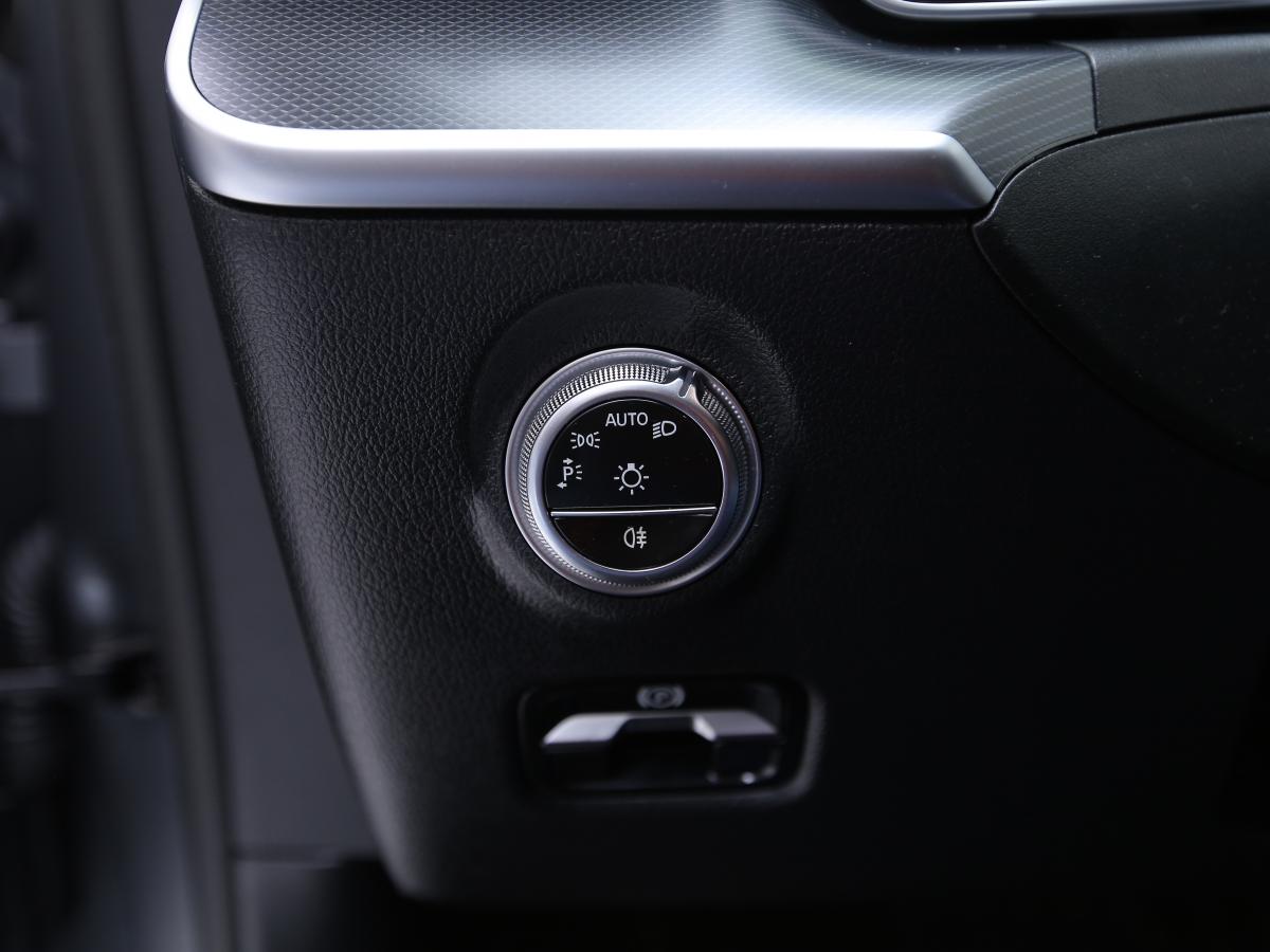 mercedes-benz-classe-c-2023-gasolina-1496cc