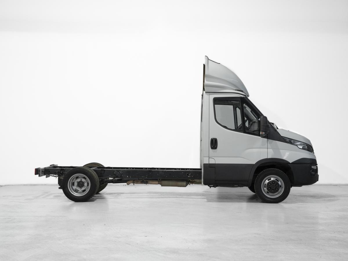 iveco-daily-2019-diesel-2998cc