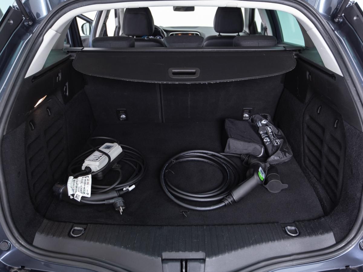 renault-megane-sport-tourer-2022-hibrido-a-gasolina-1598cc