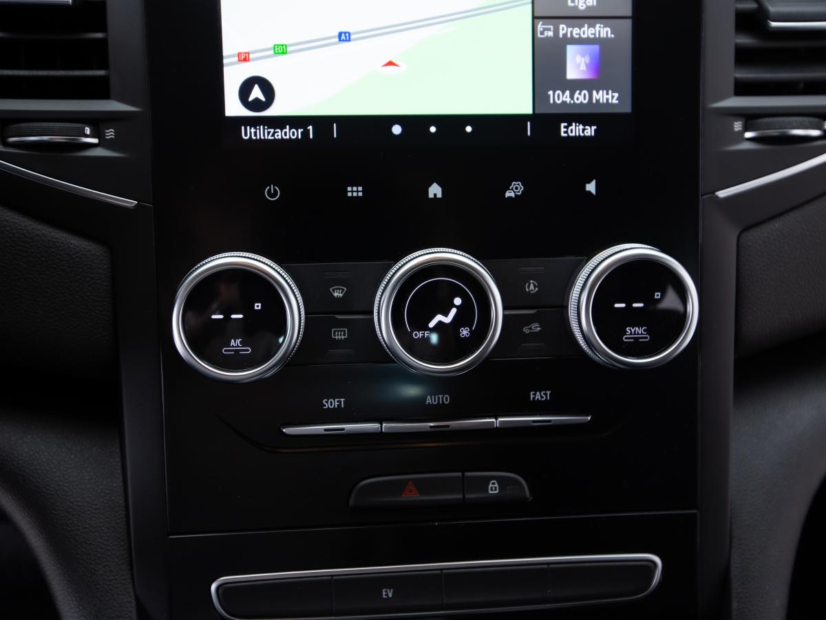 renault-megane-sport-tourer-2022-hibrido-a-gasolina-1598cc