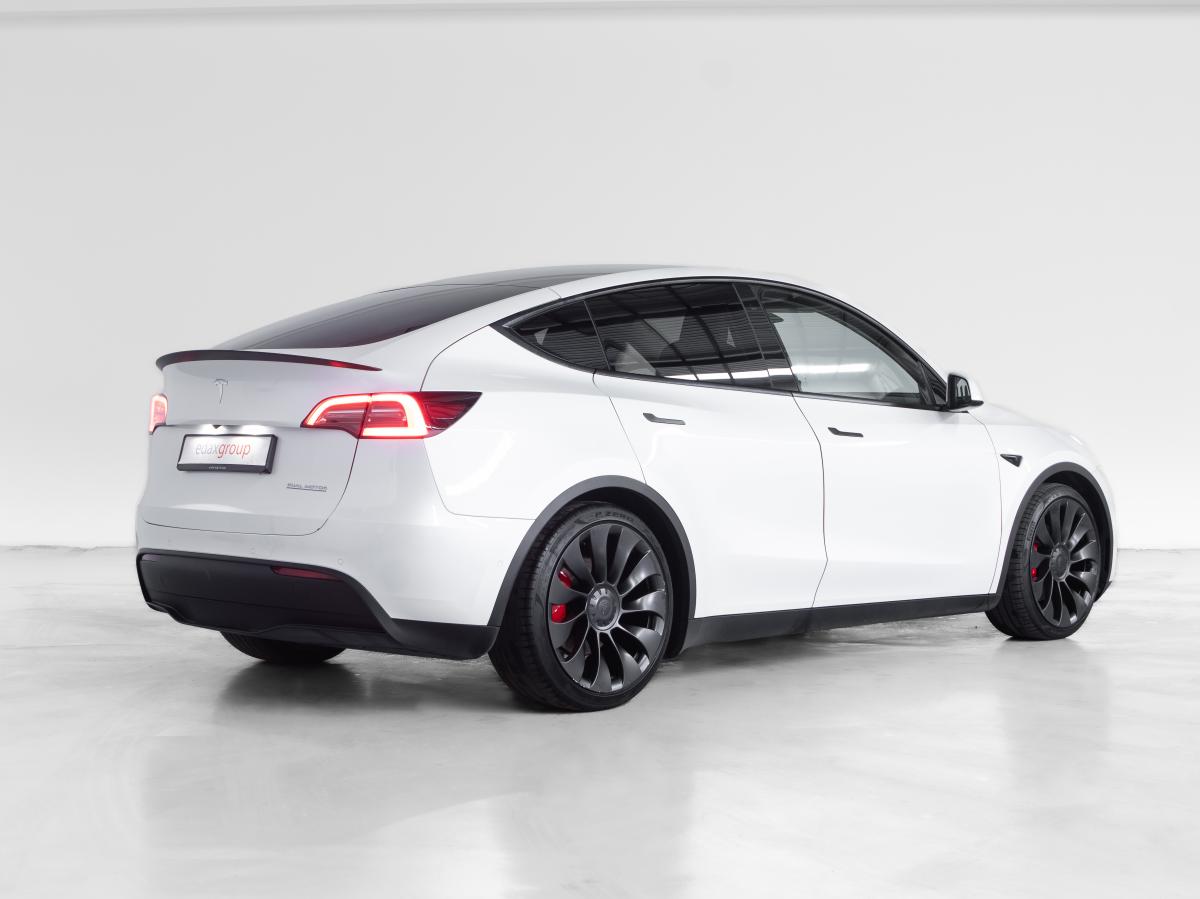 tesla-model-y-2022-eletrico-0cc
