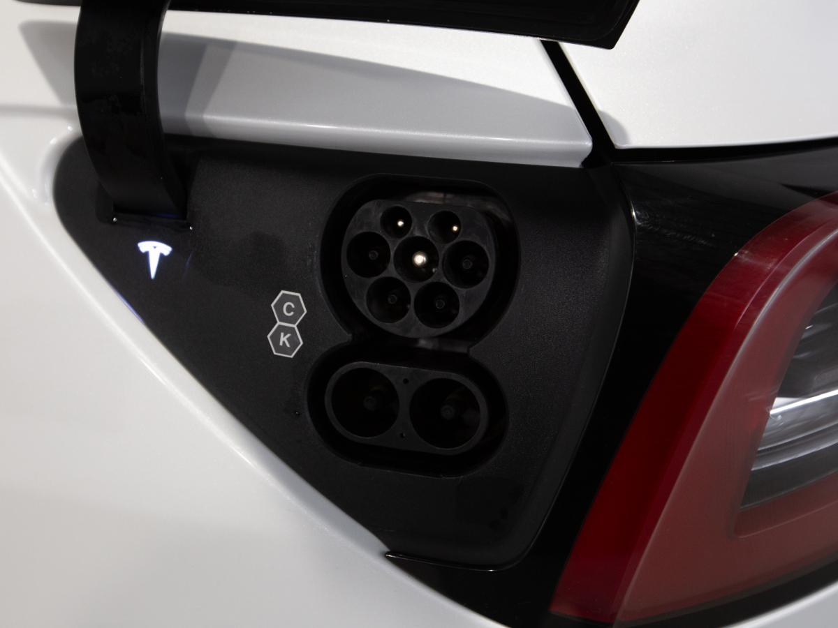 tesla-model-y-2022-eletrico-0cc