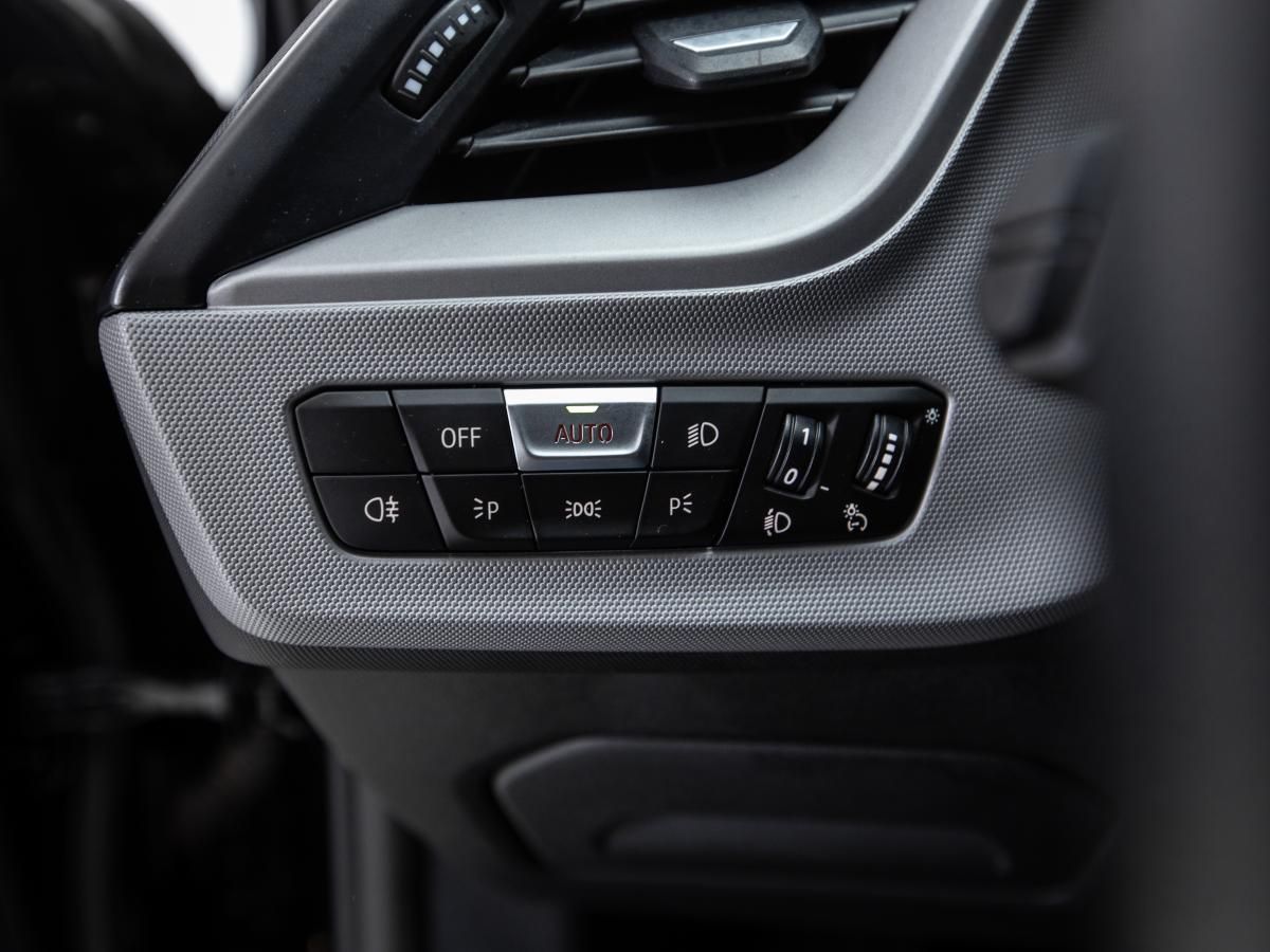 bmw-serie-1-2020-gasolina-1499cc