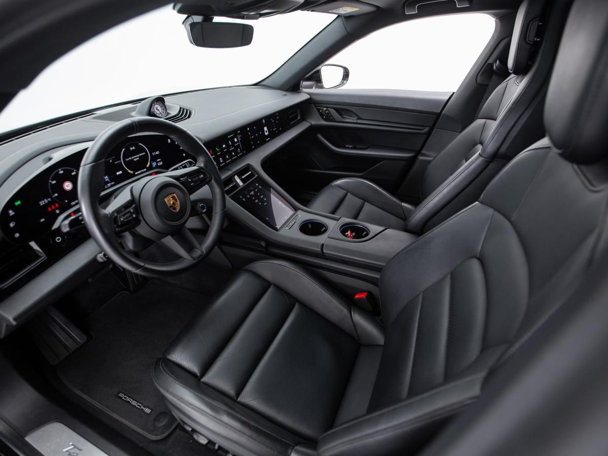 porsche-taycan-2020-eletrico-0cc