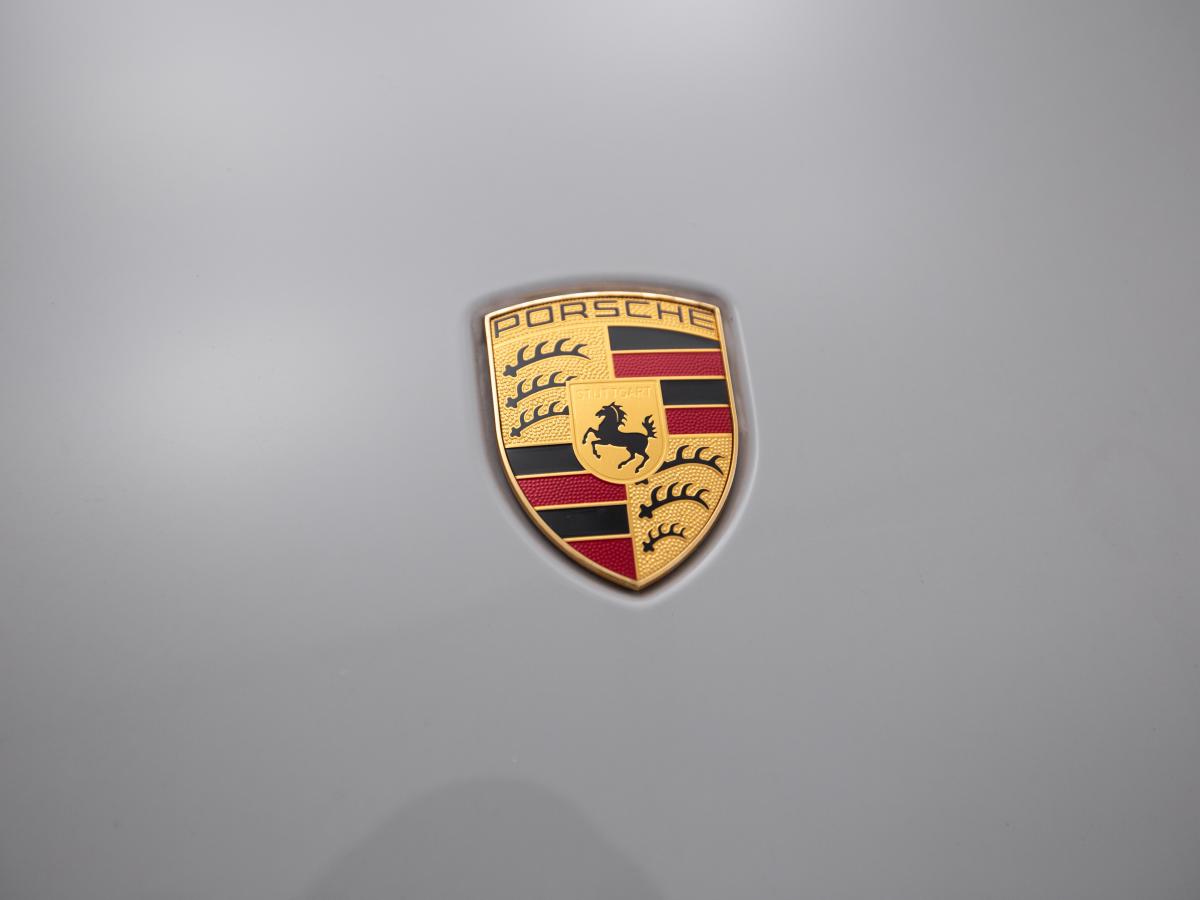 porsche-taycan-2020-eletrico-0cc