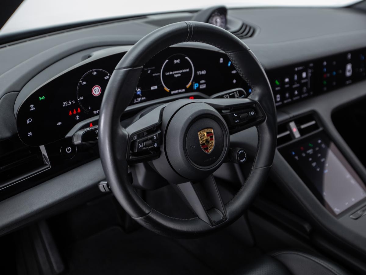 porsche-taycan-2020-eletrico-0cc
