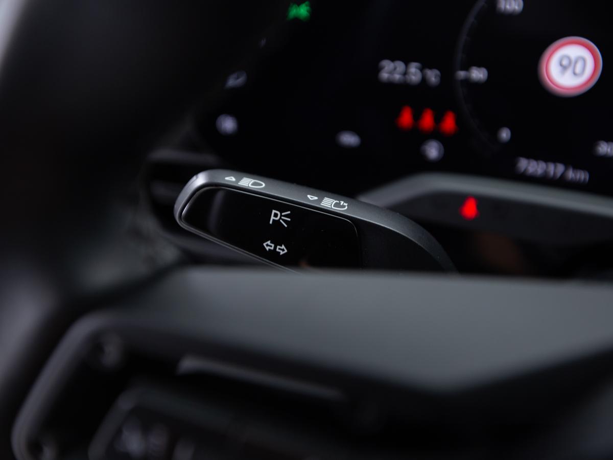 porsche-taycan-2020-eletrico-0cc