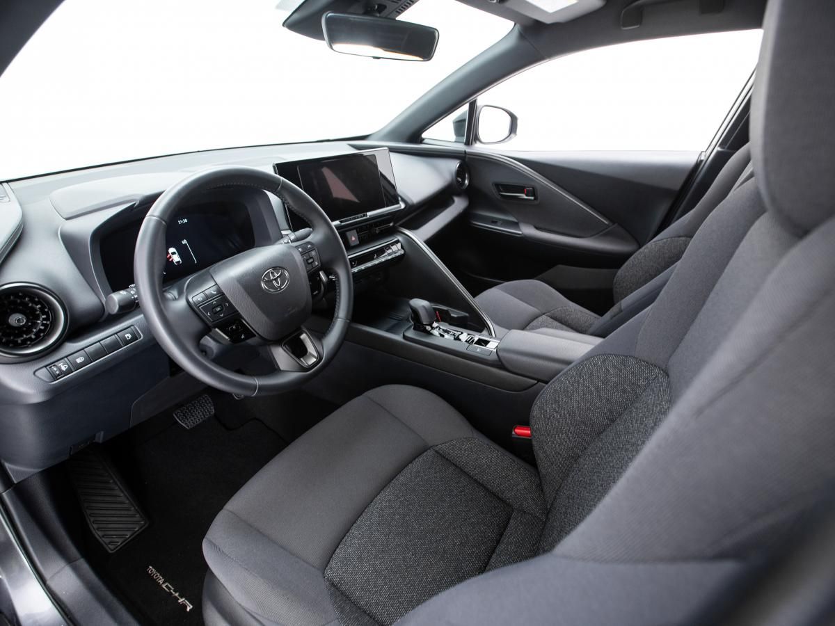 toyota-c-hr-2025-hibrido-a-gasolina-1798cc