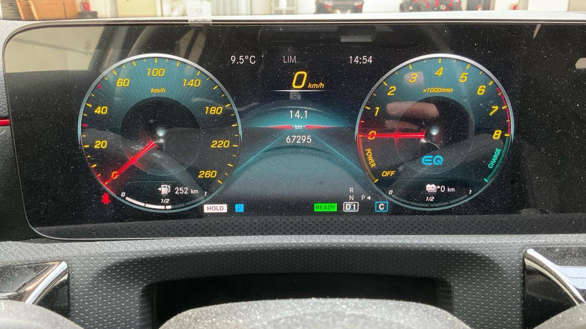 mercedes-benz-classe-a-2022-hibrido-a-gasolina-1332cc