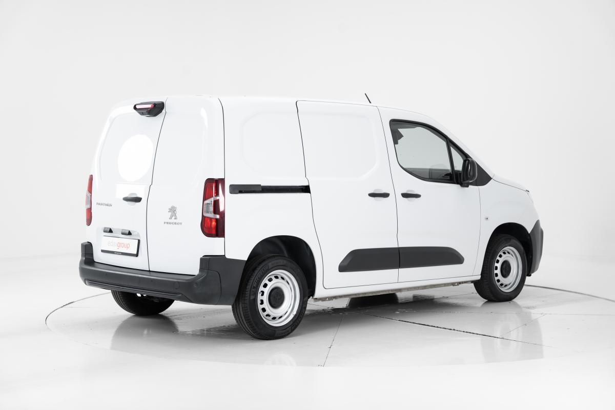 peugeot-partner-2023-diesel-1499cc