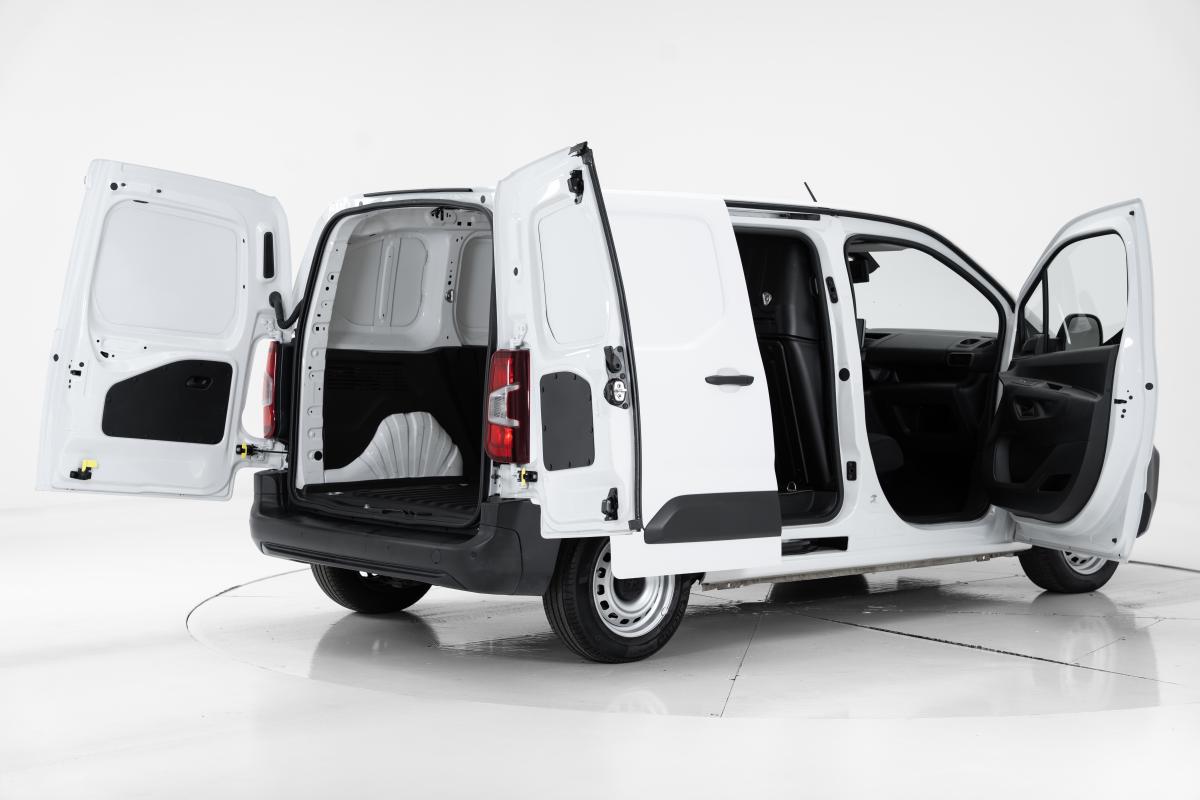 peugeot-partner-2023-diesel-1499cc