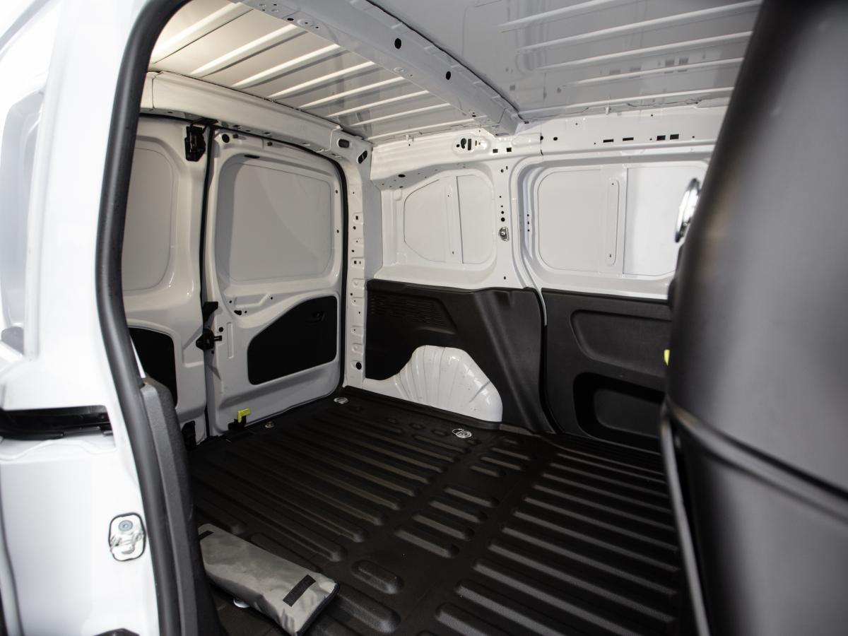 peugeot-partner-2023-diesel-1499cc