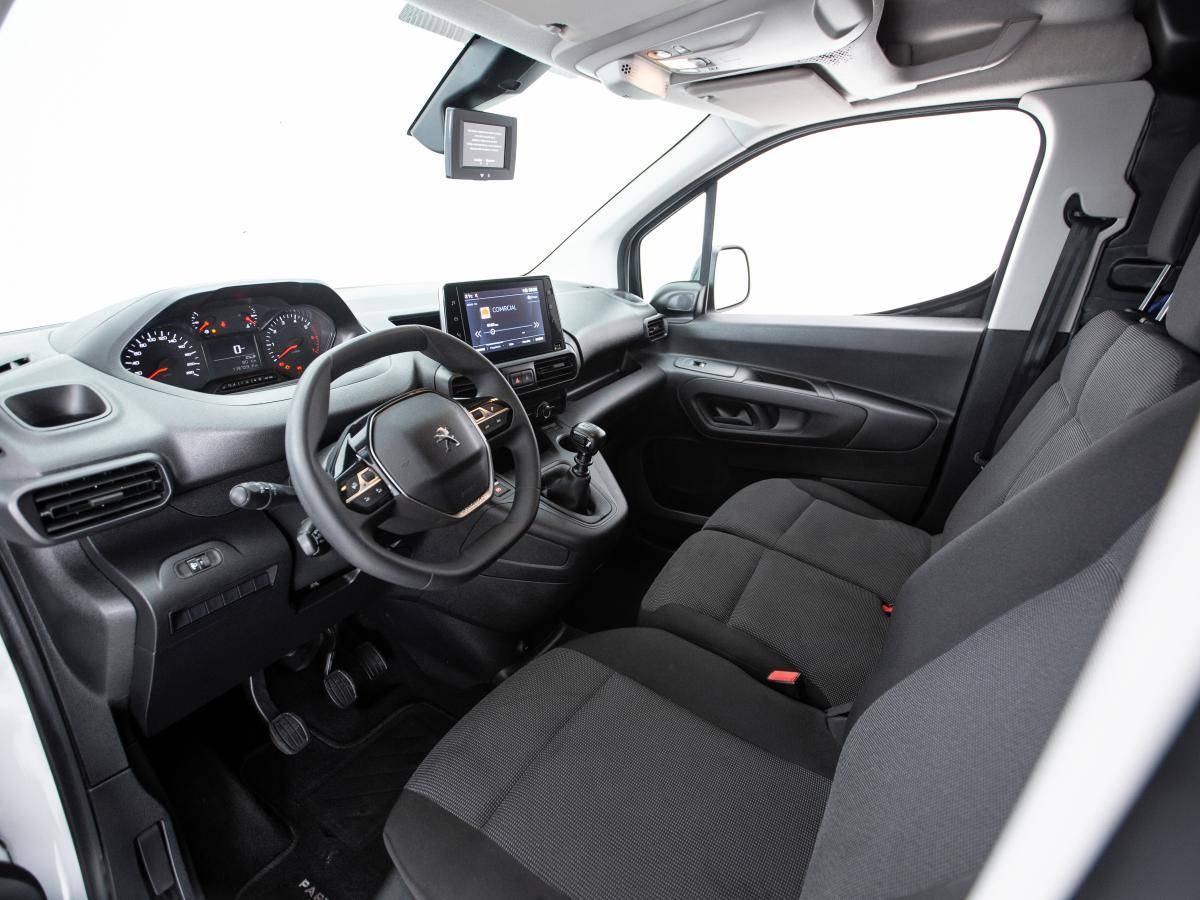 peugeot-partner-2023-diesel-1499cc