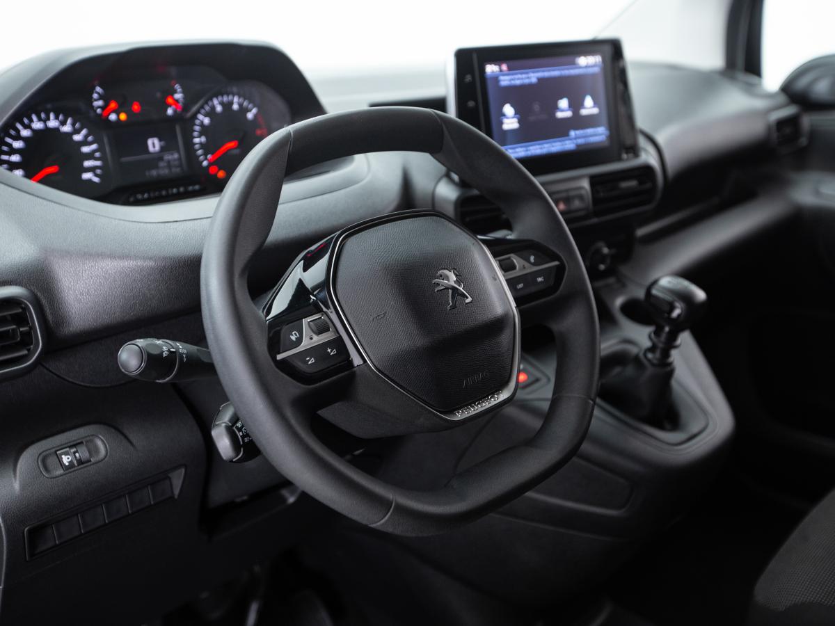 peugeot-partner-2023-diesel-1499cc