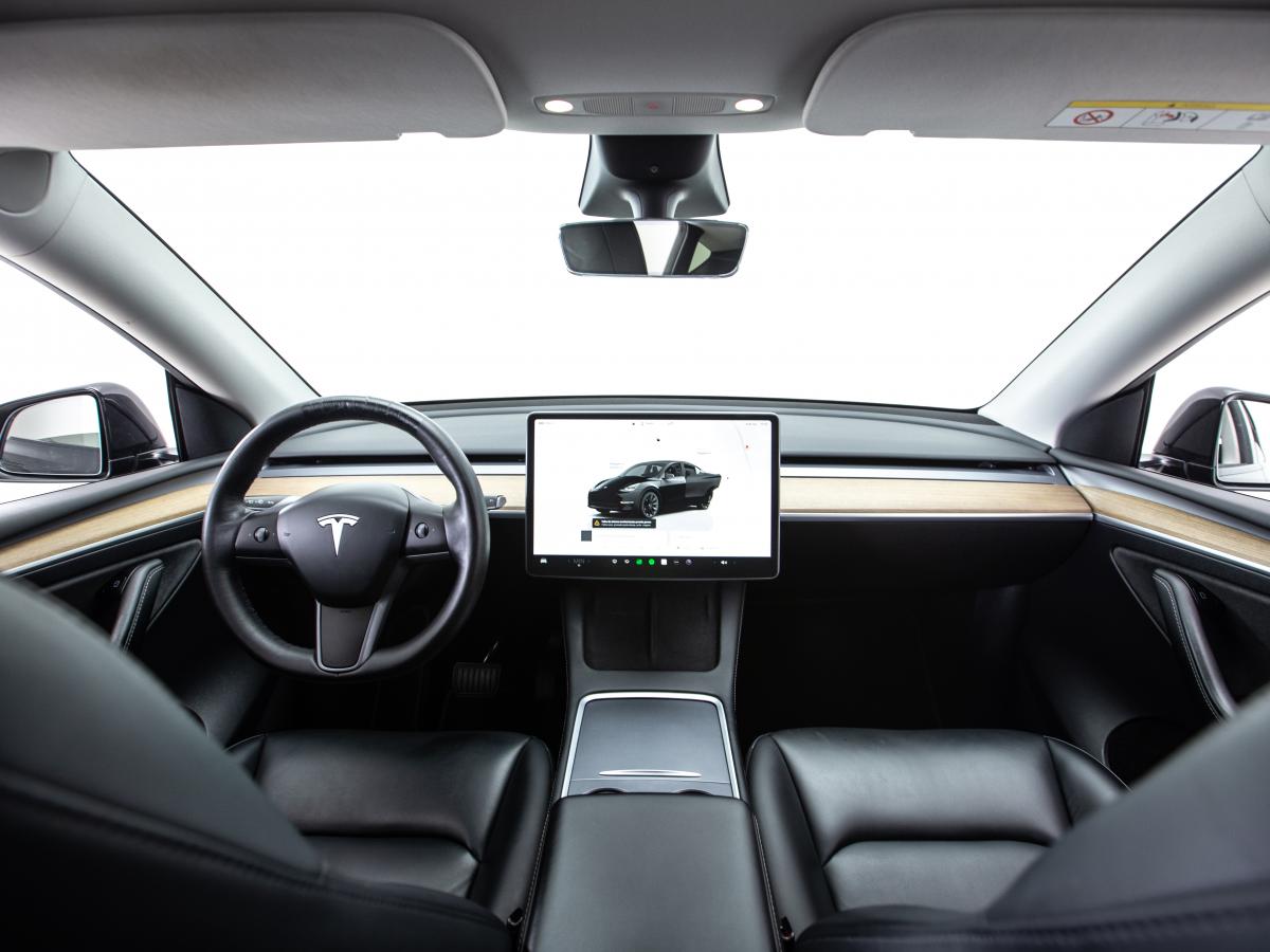 tesla-model-y-2022-eletrico-0cc