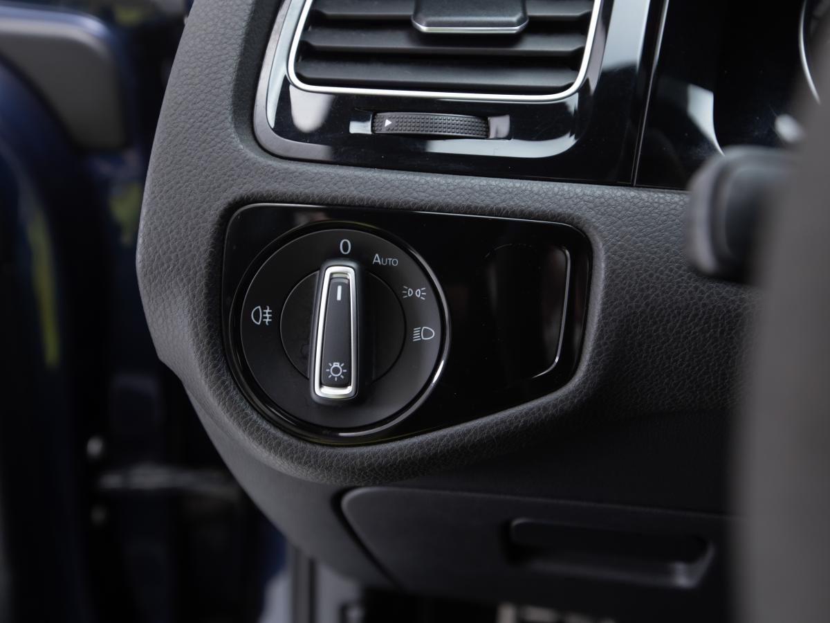 volkswagen-golf-2014-gasolina-1984cc