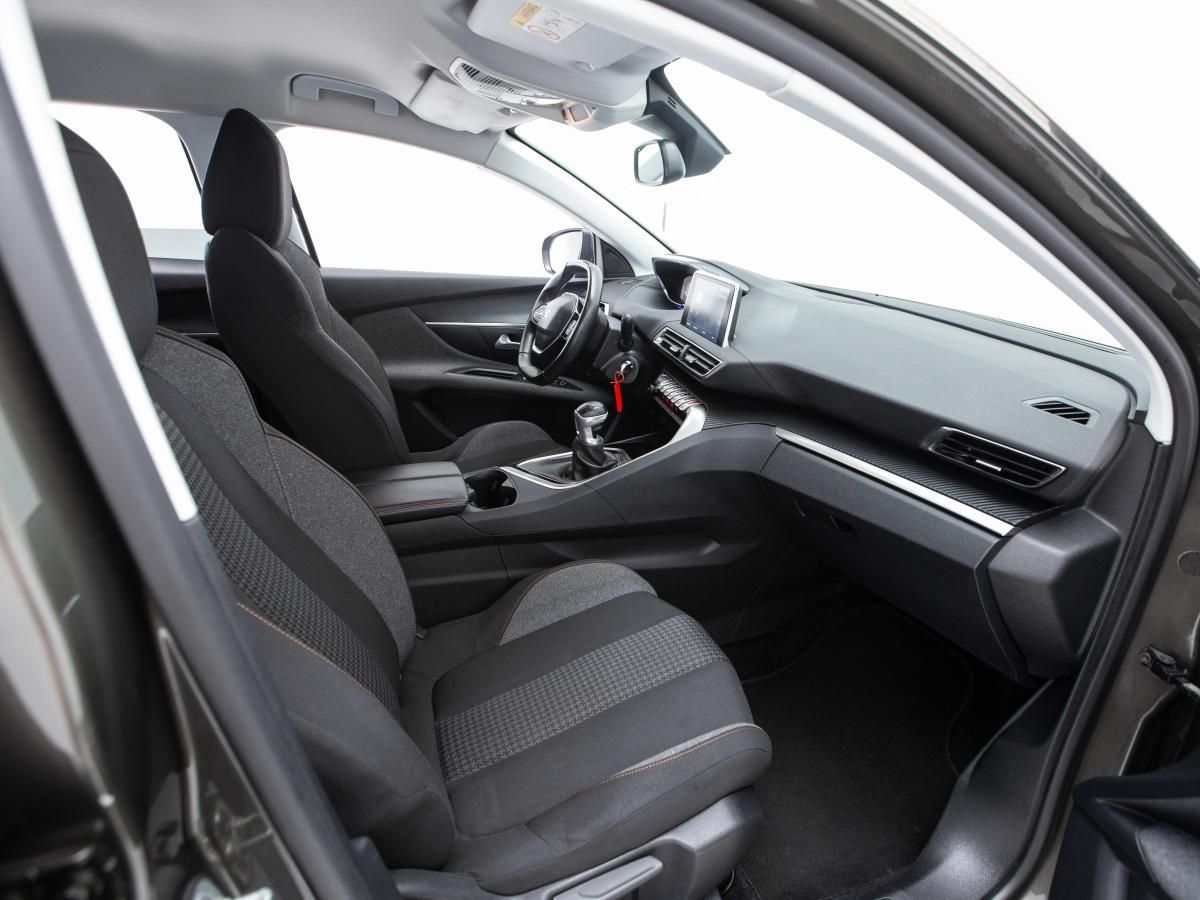 peugeot-3008-2019-diesel-1499cc