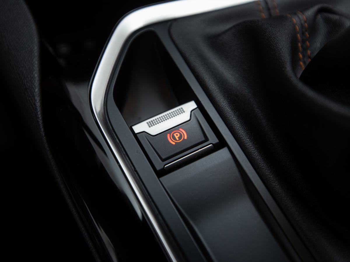 peugeot-3008-2019-diesel-1499cc
