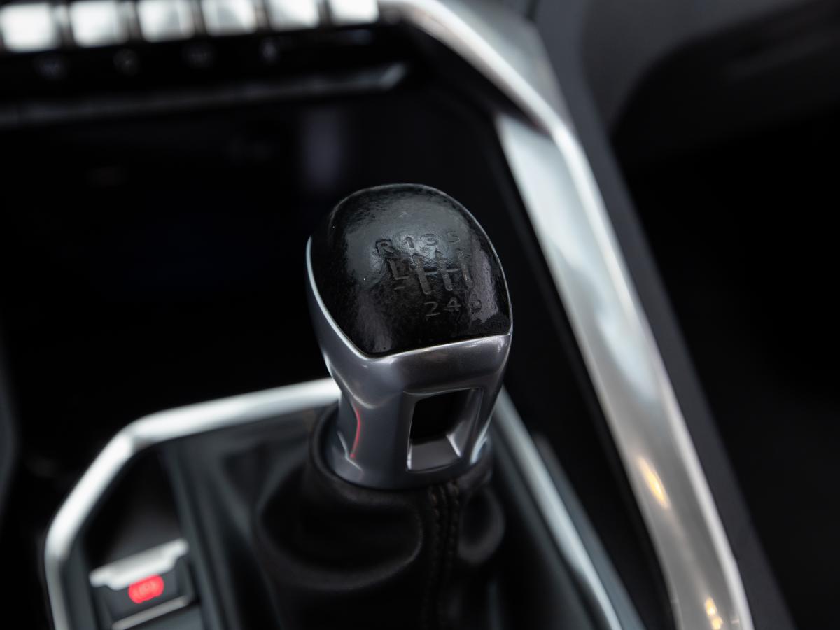 peugeot-3008-2019-diesel-1499cc