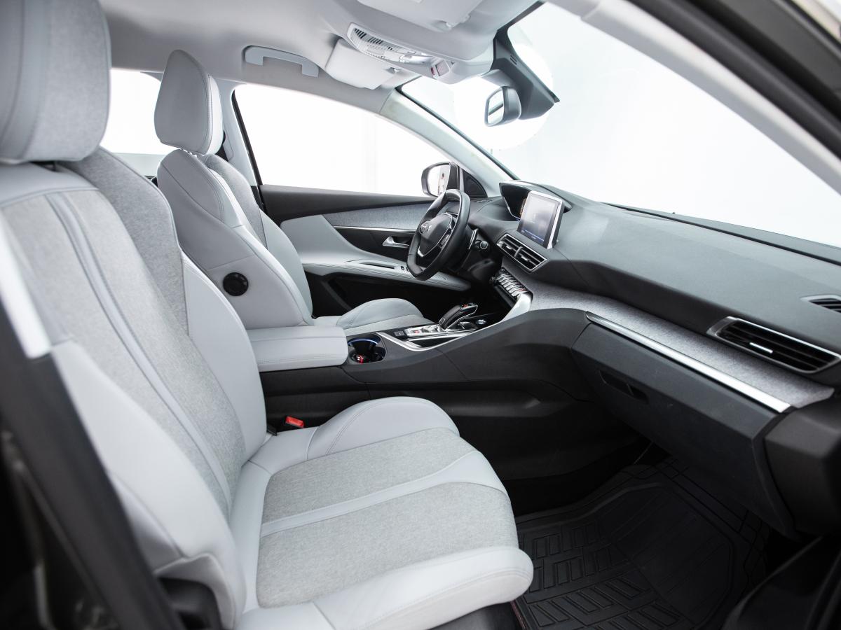 peugeot-5008-2020-gasolina-1199cc