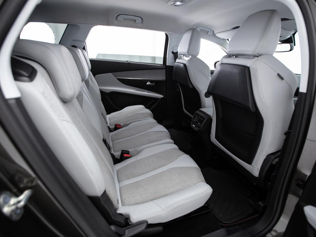peugeot-5008-2020-gasolina-1199cc