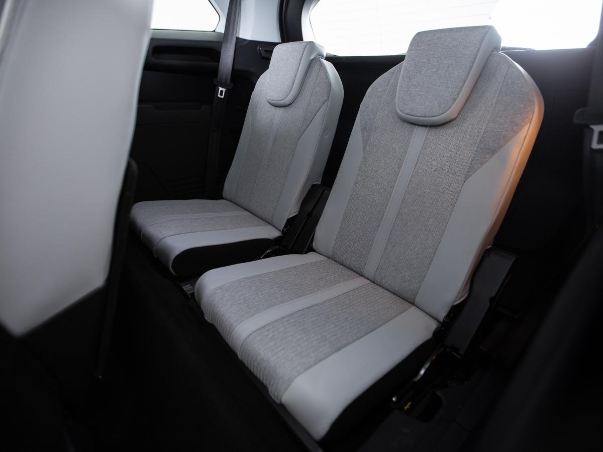 peugeot-5008-2020-gasolina-1199cc