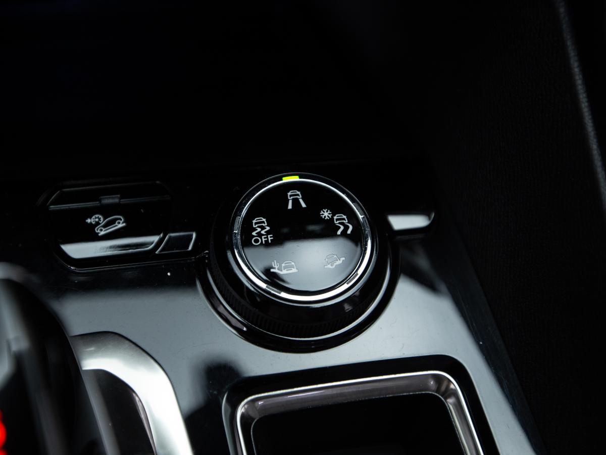 peugeot-5008-2020-gasolina-1199cc