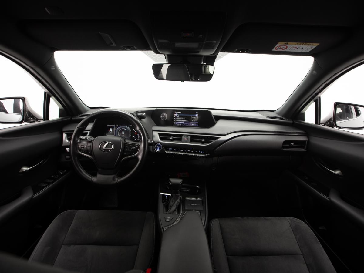lexus-ux-2021-hibrido-a-gasolina-1987cc