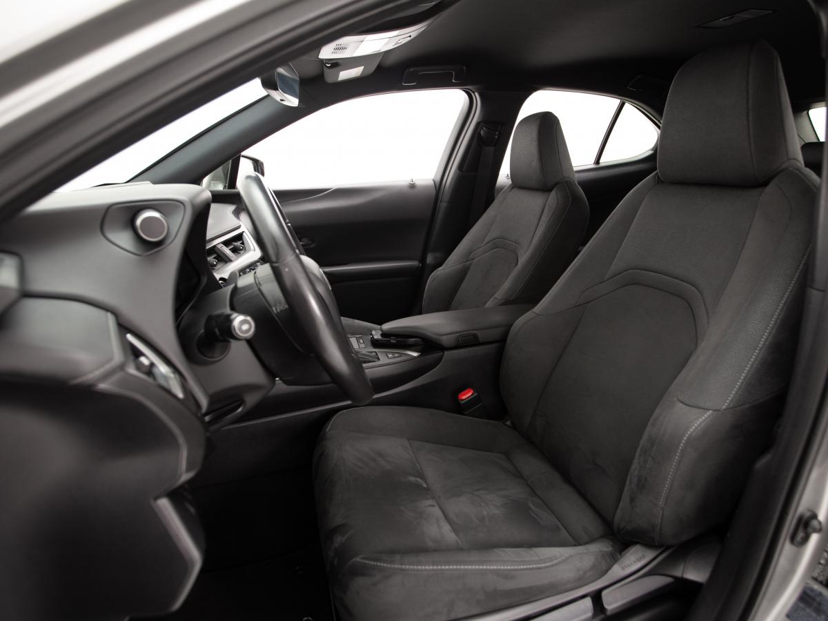 lexus-ux-2021-hibrido-a-gasolina-1987cc