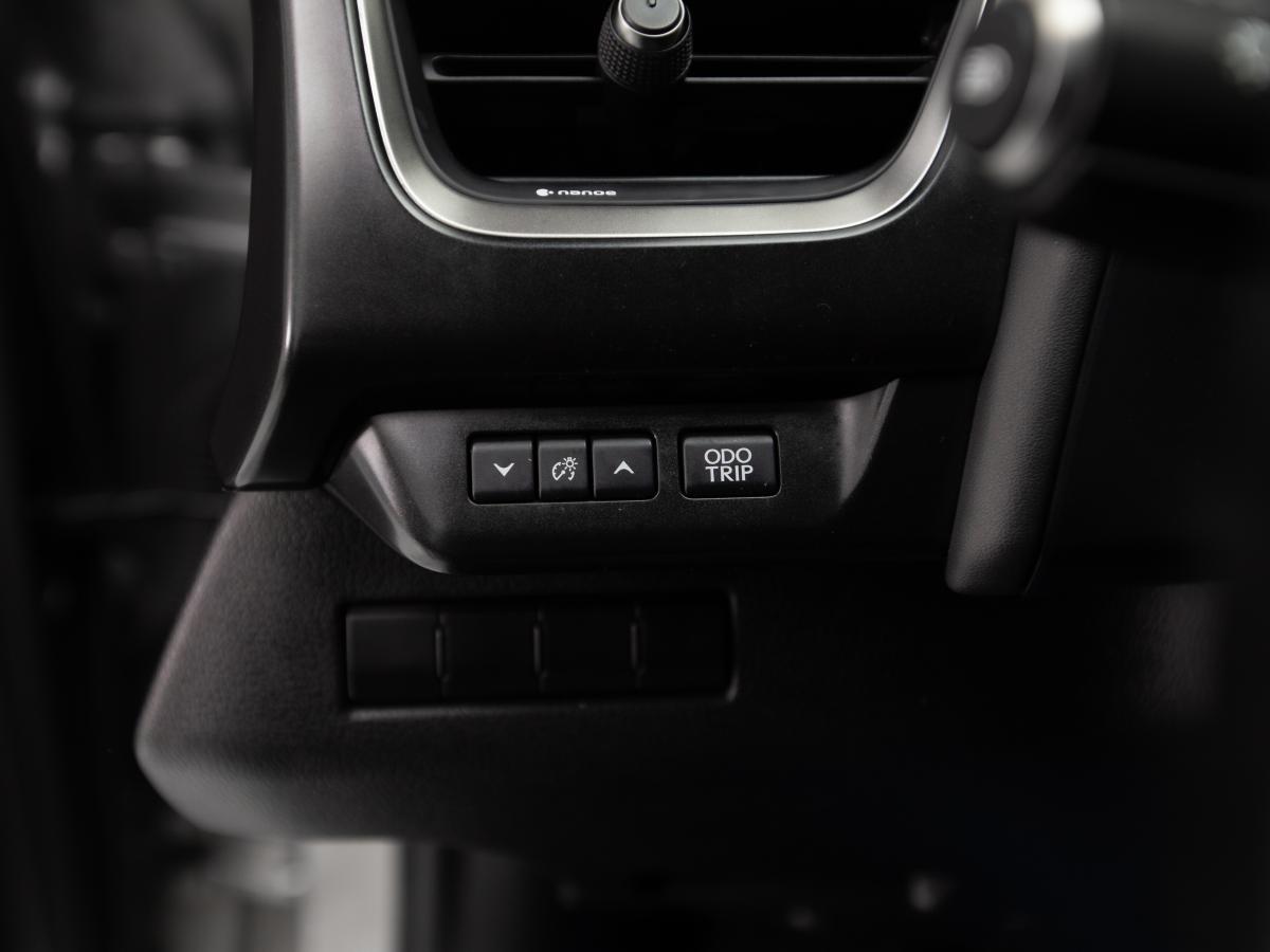 lexus-ux-2021-hibrido-a-gasolina-1987cc