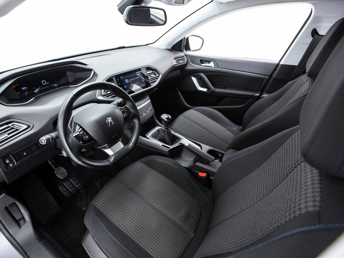 peugeot-308-sw-2020-diesel-1499cc