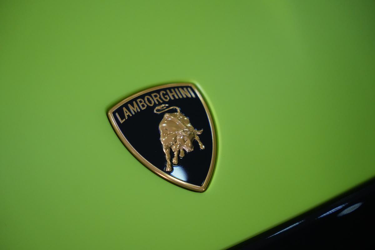 lamborghini-huracan-2023-gasolina-5204cc