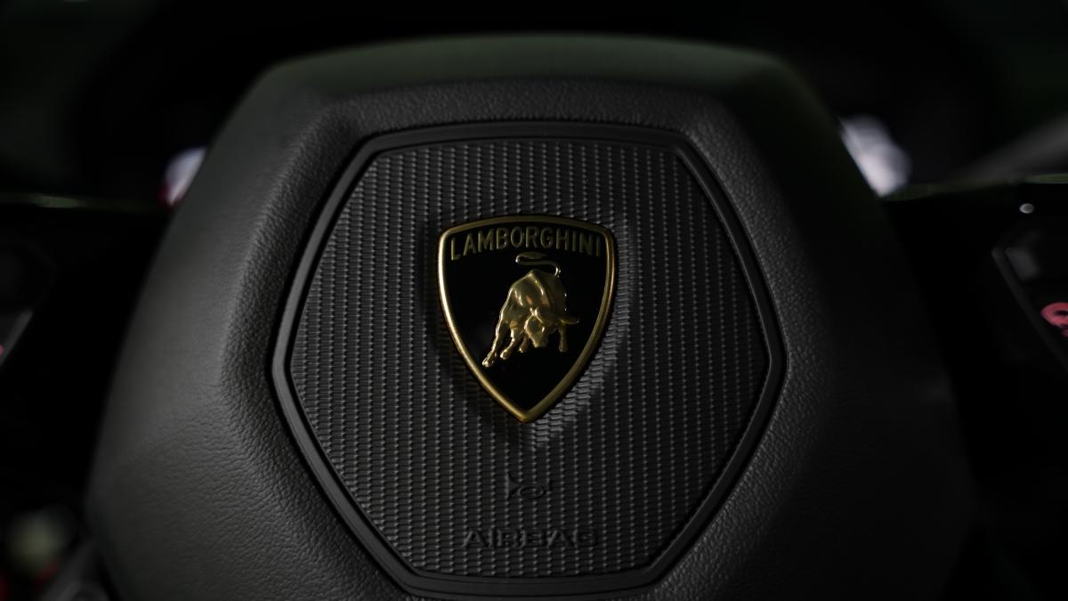 lamborghini-huracan-2023-gasolina-5204cc