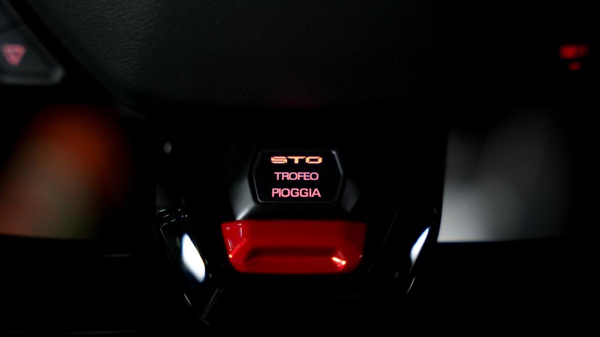 lamborghini-huracan-2023-gasolina-5204cc