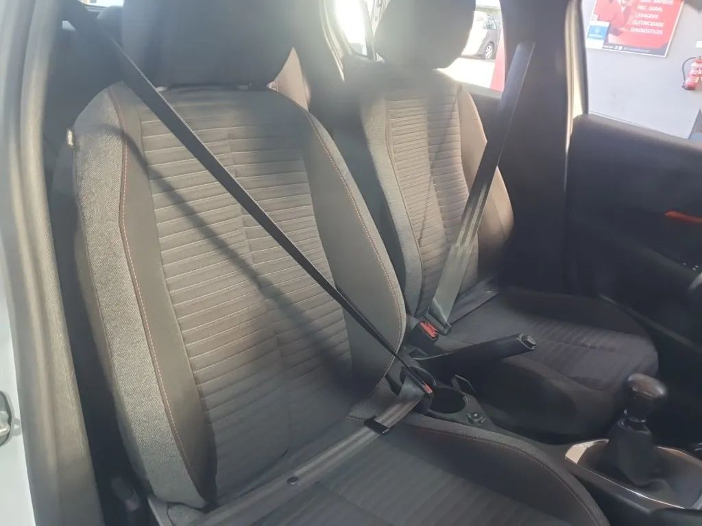 peugeot-208-2022-diesel-1499cc